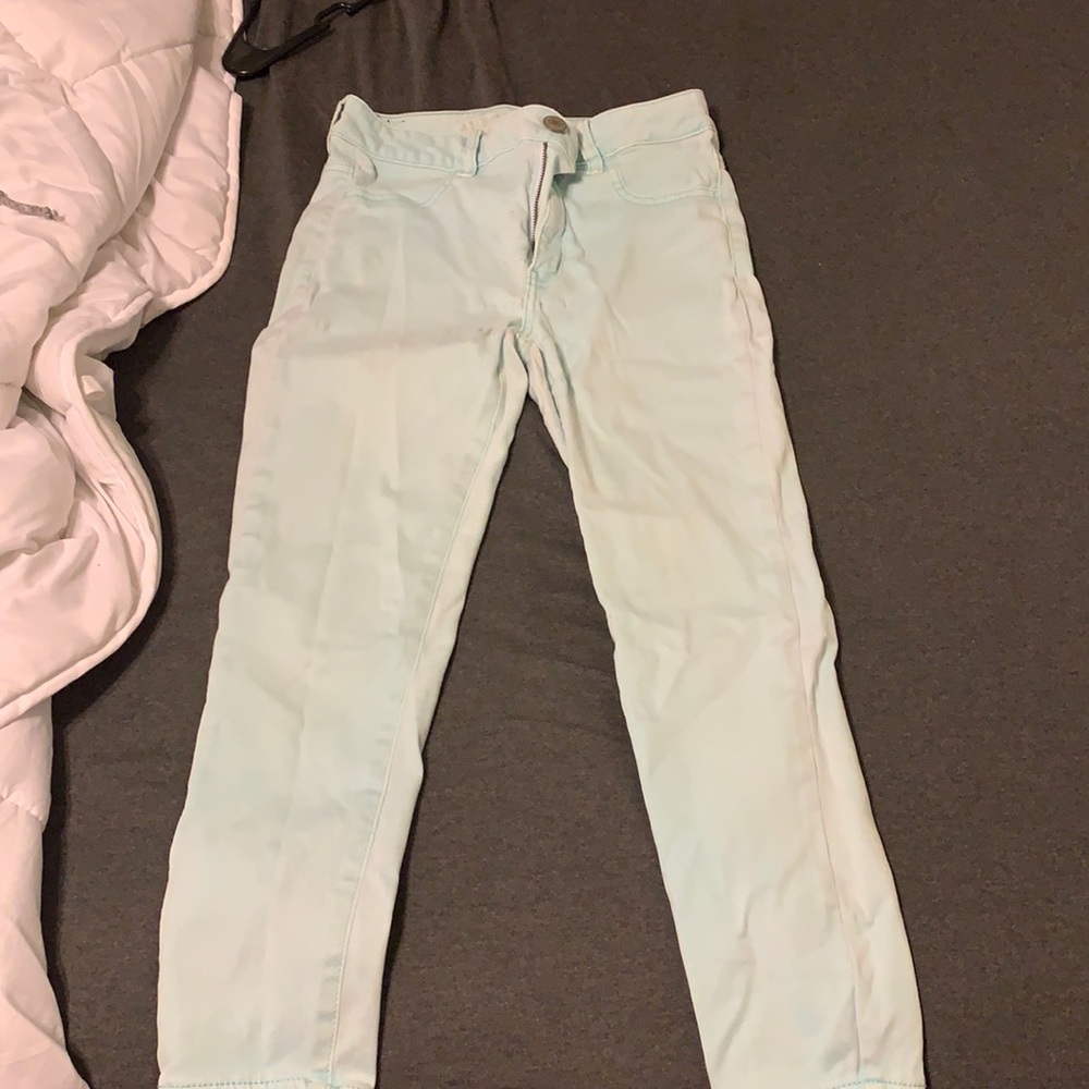 American Eagle Cropped Jeans - Baby Blue